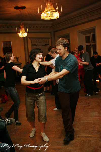 Swing dancing at Cats Corner. Copyright: Henrik Eriksson. The photo may not be used elsewhere without my permission.