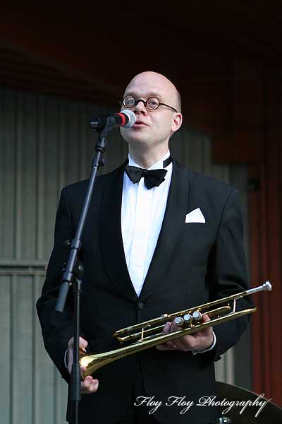 Peter Lind (trumpet). Peter Lind and the Cabaret Band. Good Evening Everybody at Parksnäckan. Copyright: Henrik Eriksson. The photo may not be published elsewhere without written permission.